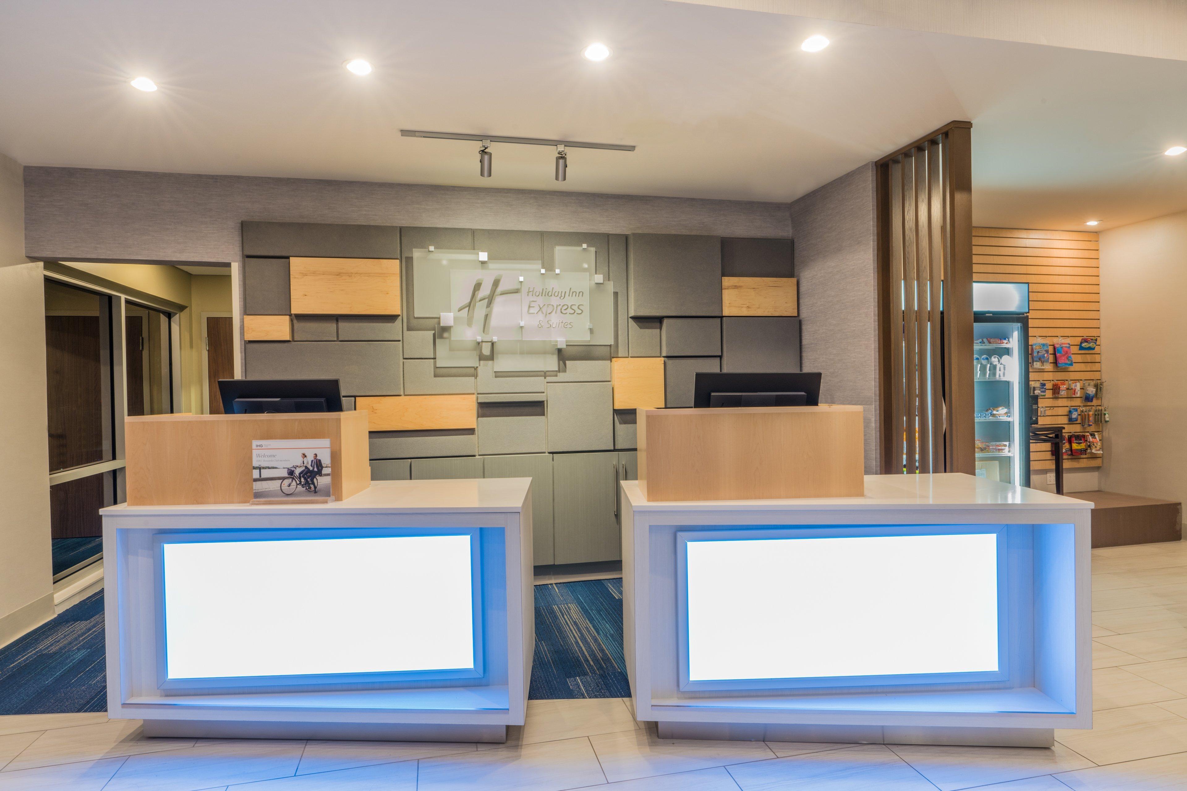 Holiday Inn Express & Suites Lake Havasu - London Bridge By Ihg Lake Havasu City Exterior foto